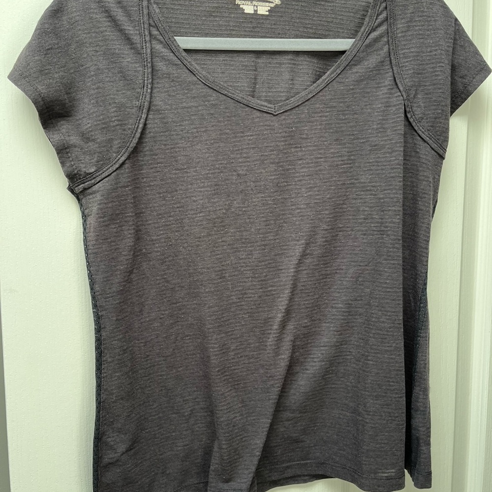 Royal Robbins Gray Fitted Short Sleeve Tee